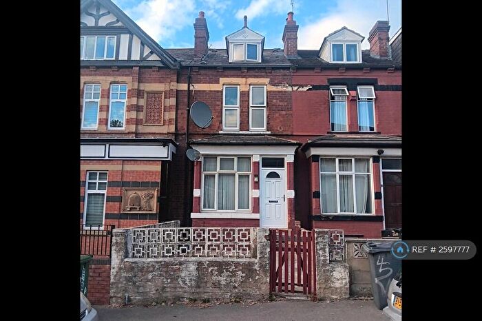4 Bedroom Terraced House To Rent In Brudenell Avenue, Leeds, LS6