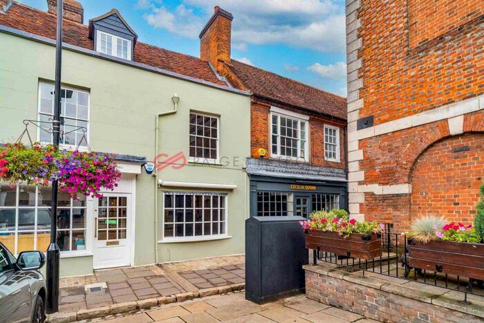 3 Bedroom House To Rent In High Street, HP7