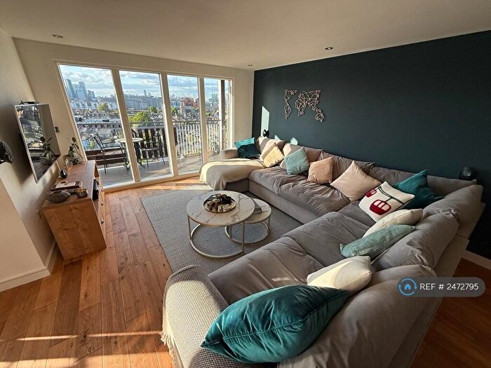 3 Bedroom Flat To Rent In Restell Close, London, SE3