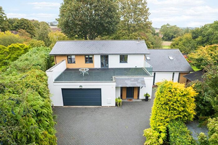 5 Bedroom Detached House For Sale In Westwell, Ashford, Kent, TN25