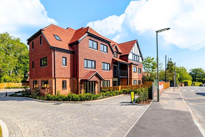 1 Bedroom Flat For Sale In Farleigh Road, Warlingham, CR6