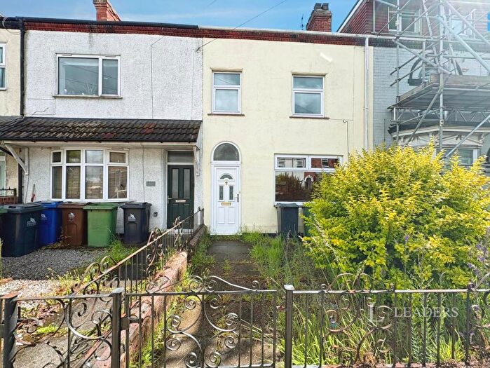 3 Bedroom Terraced House To Rent In Welholme Road, Grimsby, DN32