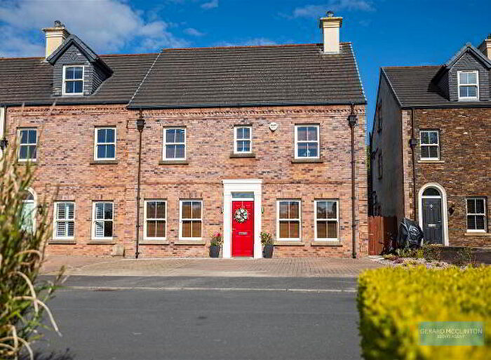 5 Bedroom TownHouse For Sale In Ballantine Gardens, Lisburn, BT27