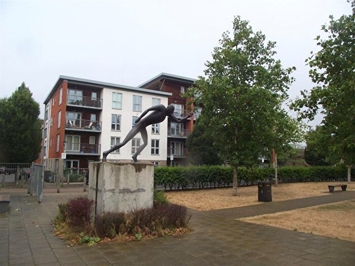 2 Bedroom Flat To Rent In Ashvale Court, Matilda Gardens, Bow, London, E3