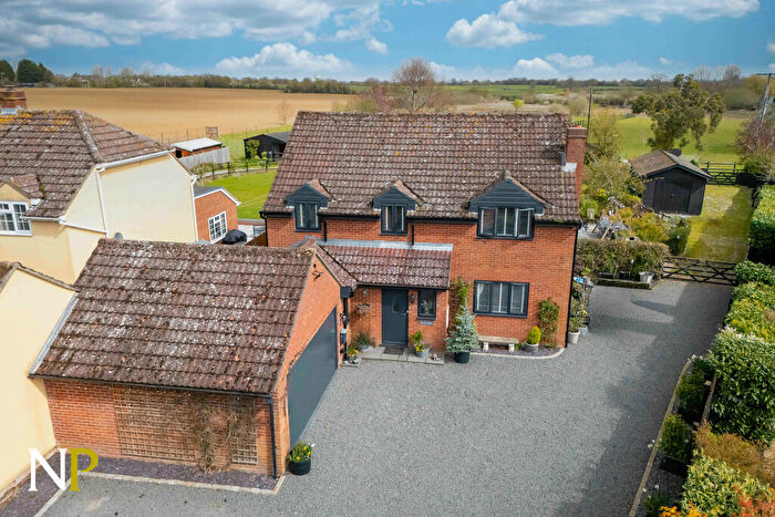 4 Bedroom Detached House For Sale In Middle Green, Wakes Colne, Colchester, CO6