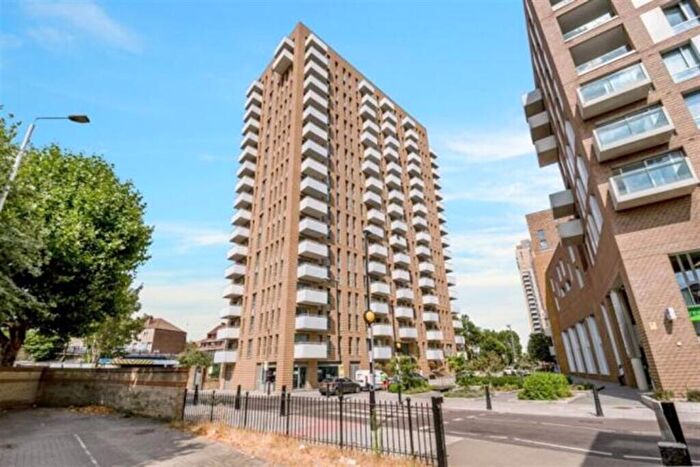 1 Bedroom Flat To Rent In Hannaford Walk, No. The Avenue, Bromley-By-Bow, London, E3