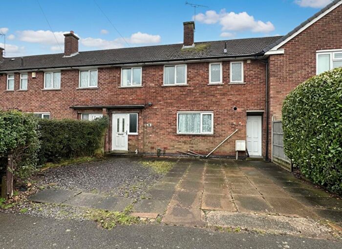 3 Bedroom Terraced House For Sale In Maple Avenue, Leicester, LE3