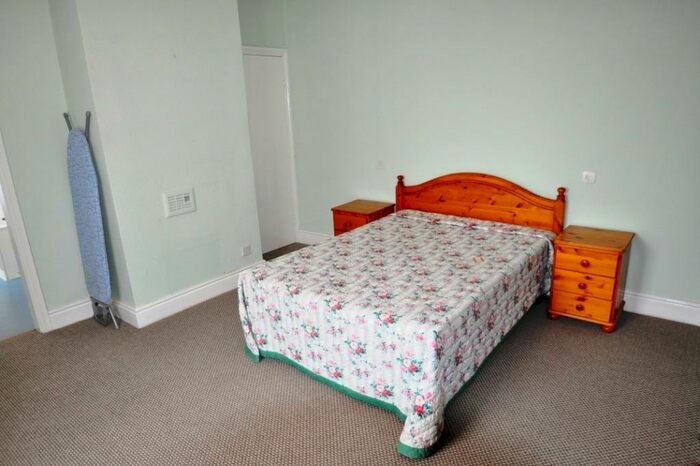1 Bedroom Flat To Rent In Haydon Street, Basford, Stoke-on-Trent, ST4