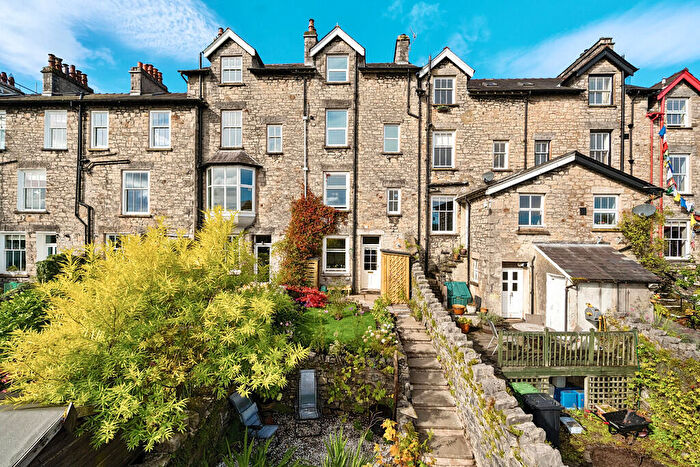 2 Bedroom Ground Maisonette To Rent In Serpentine Road, Kendal, Cumbria, LA9