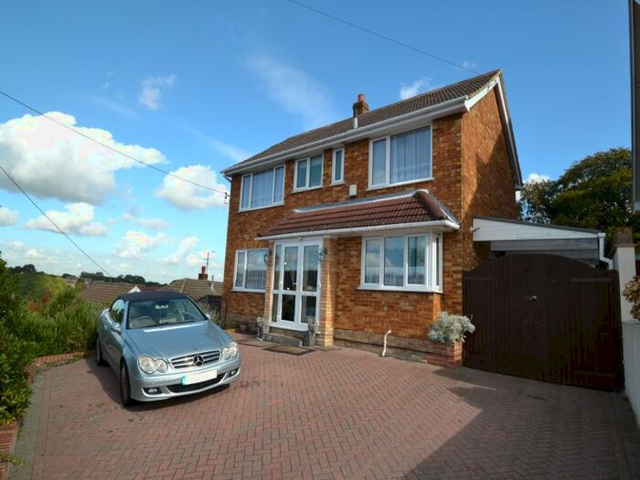 3 Bedroom Detached House To Rent In Dargets Road, Walderslade, Chatham, Kent, ME5