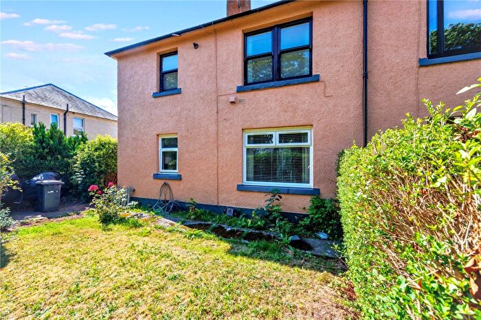2 Bedroom Flat For Sale In Gardiner Place, Newtongrange, Dalkeith, Midlothian, EH22