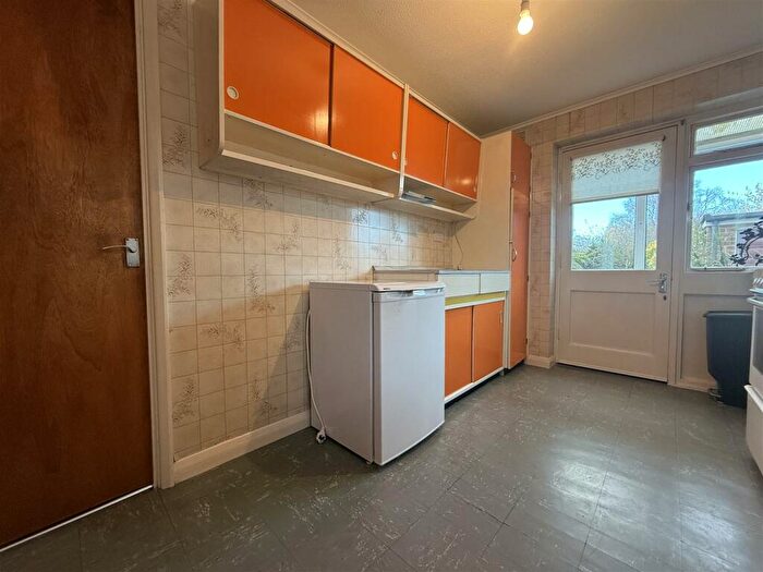 4 Bedroom Detached House For Sale In Primley Park Road, Alwoodley, LS17