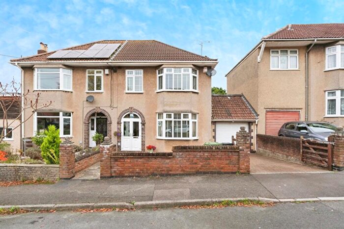 3 Bedroom Semi-Detached House For Sale In Winfield Road, Bristol, BS30
