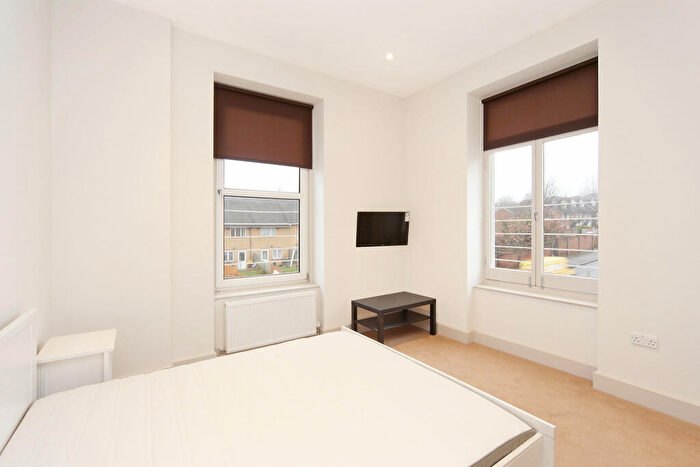 2 Bedroom Flat To Rent In Anerley Road, London, SE20