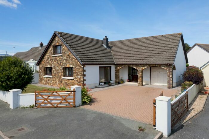 4 Bedroom Detached Bungalow For Sale In Efailwen, Clynderwen, SA66