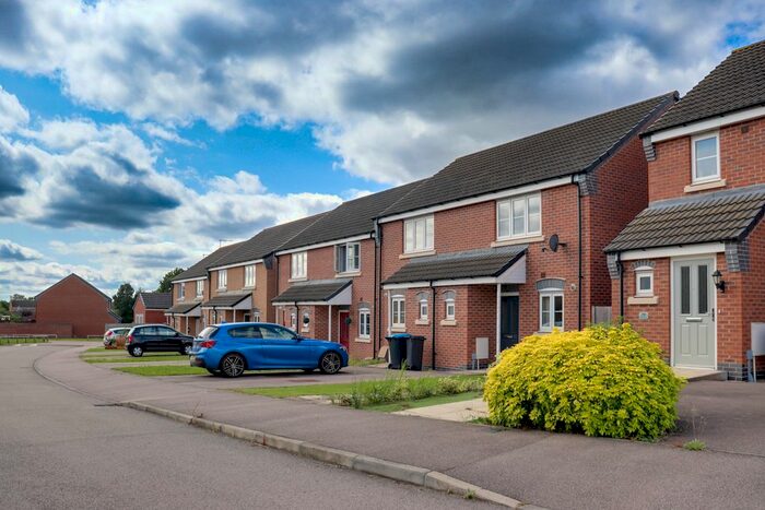 2 Bedroom Semi-Detached House To Rent In Kinross Way, Hinckley, LE10