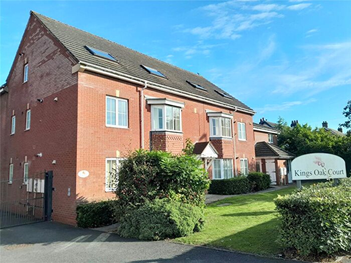 2 Bedroom Flat For Sale In Reddicap Heath Road, Sutton Coldfield, West Midlands, B75