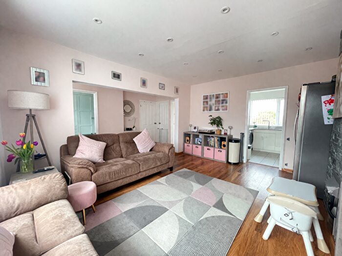 2 Bedroom Maisonette For Sale In St. Georges Avenue, Sheerness, ME12