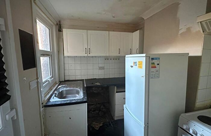2 Bedroom Terraced House For Sale In Palmerston Road, Croydon, Surrey, CR0