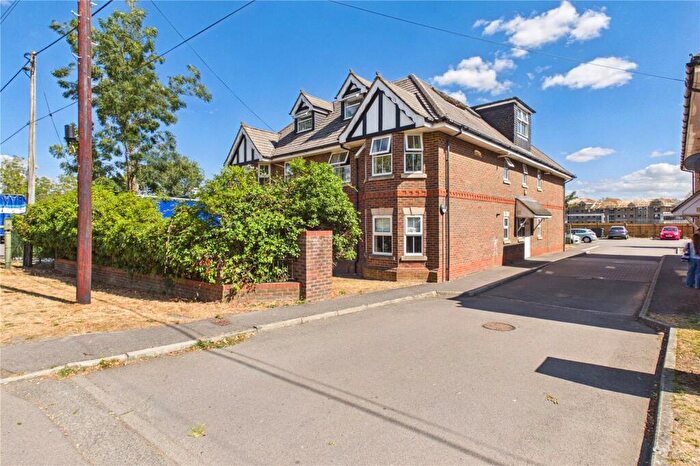 1 Bedroom Apartment To Rent In The Green, Theale, Reading, Berkshire, RG7