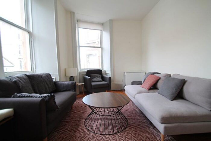 3 Bedroom Flat To Rent In Perth Road, Dundee, DD2