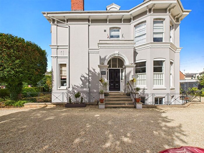 1 Bedroom Flat For Sale In St. Stephens Road, Cheltenham, Gloucestershire, GL51