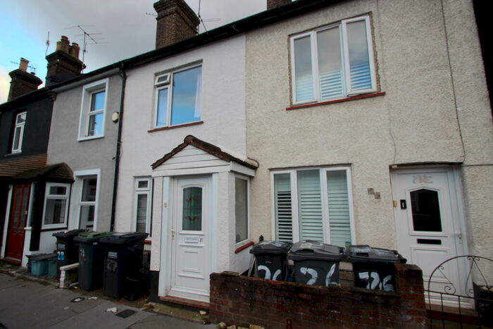 2 Bedroom House To Rent In Keens Road, Croydon, CR0