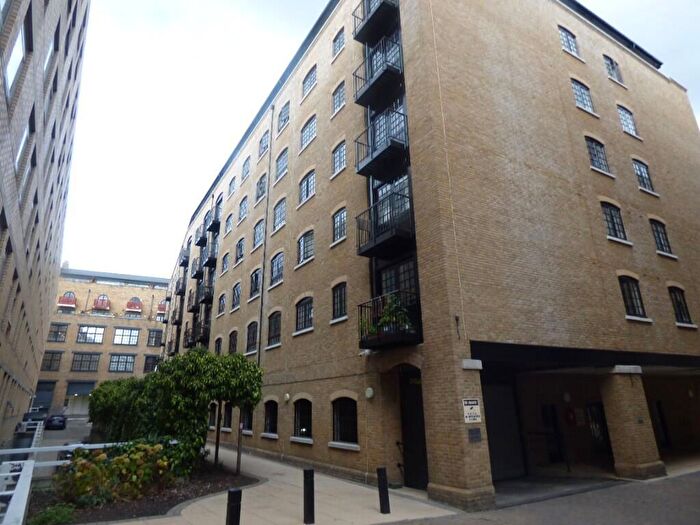 1 Bedroom Flat For Sale In Cayenne Court, London, SE1