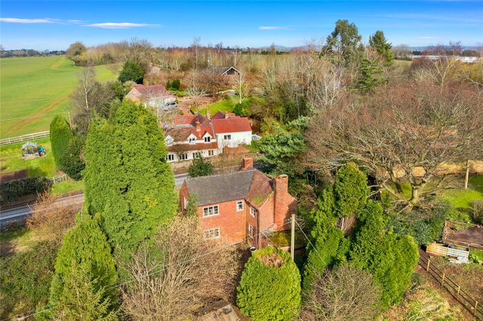 3 Bedroom Detached House For Sale In Hartlebury, Kidderminster, Worcestershire, DY10