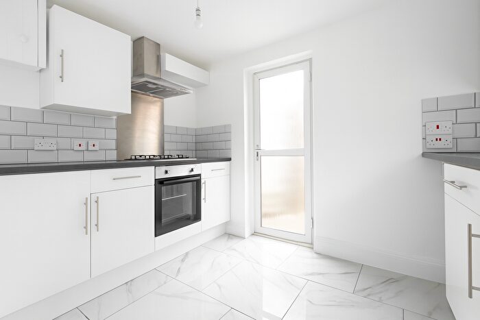 3 Bedroom Semi-Detached House To Rent In Church Cowley Road, Oxford, OX4