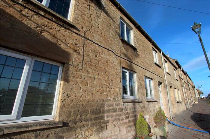 3 Bedroom Terraced House To Rent In High Street, Cricklade, SN6