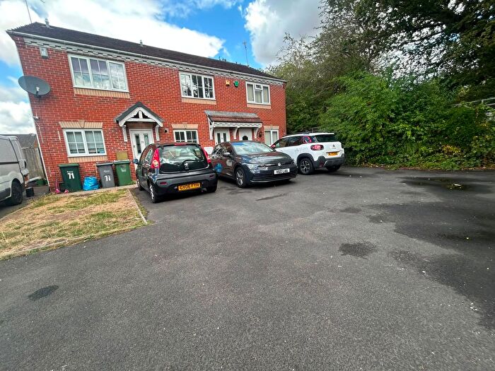 2 Bedroom Property To Rent In Delamere Drive, Walsall, WS5