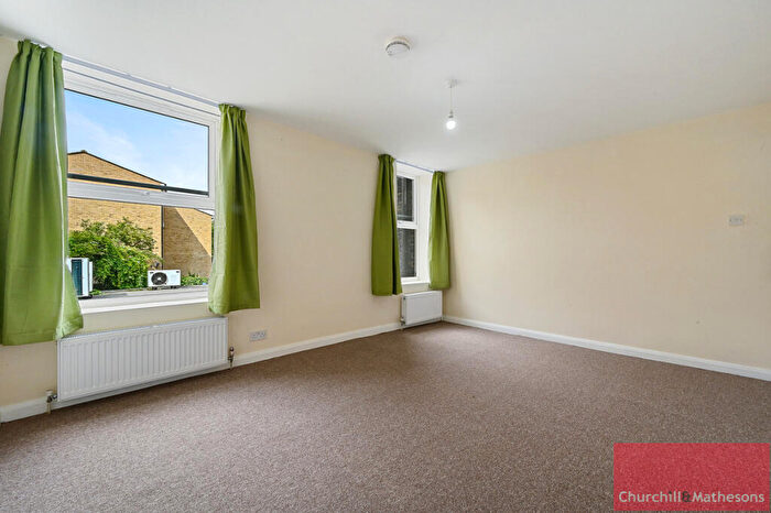 2 Bedroom Flat To Rent In High Street, London, NW10