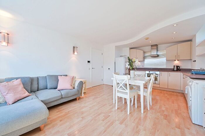 2 Bedroom Flat For Sale In Westminster Bridge Road, Waterloo, London, SE1