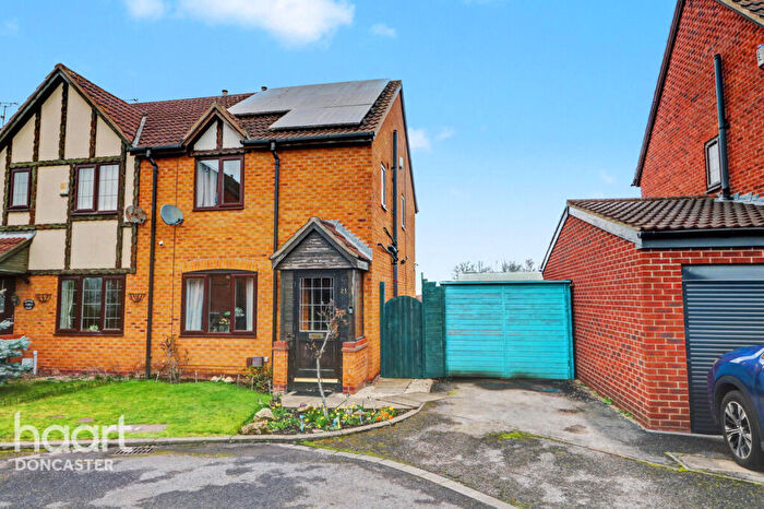 3 Bedroom Semi Detached House For Sale In Century Court, Edlington, Doncaster, DN12