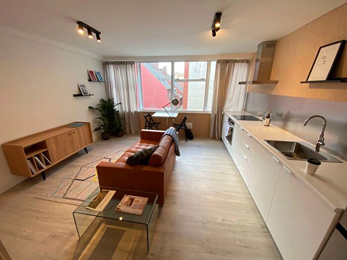 1 Bedroom Flat To Rent In York Place, Leeds, LS1