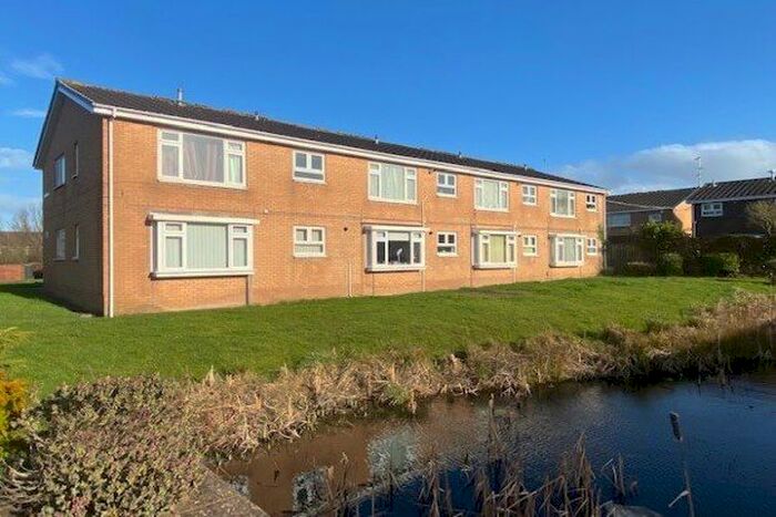 2 Bedroom Flat To Rent In Kilmory Place, Blackpool, FY2