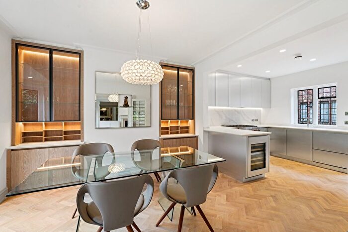 3 Bedroom Flat To Rent In The Gateways, Sprimont Place, SW3