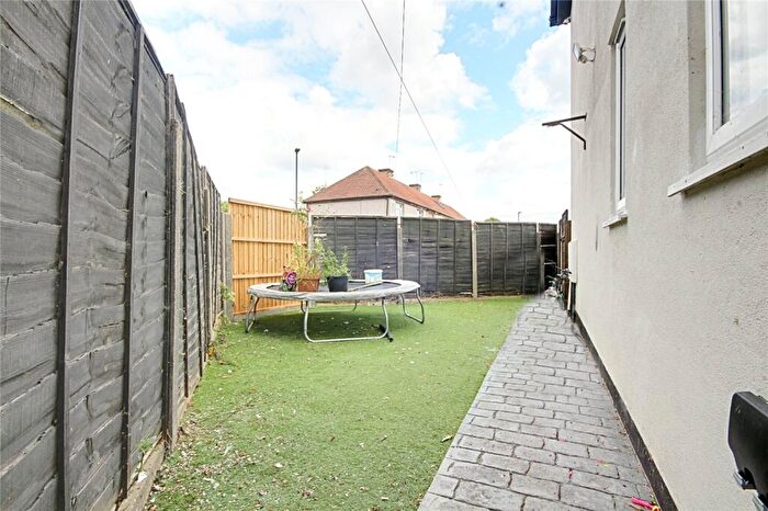 3 Bedroom End Of Terrace House To Rent In The Brightside, Enfield, EN3