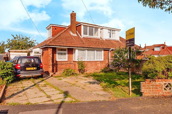 3 Bedroom Bungalow For Sale In St. Vincent Crescent, Waterlooville, Hampshire, PO8