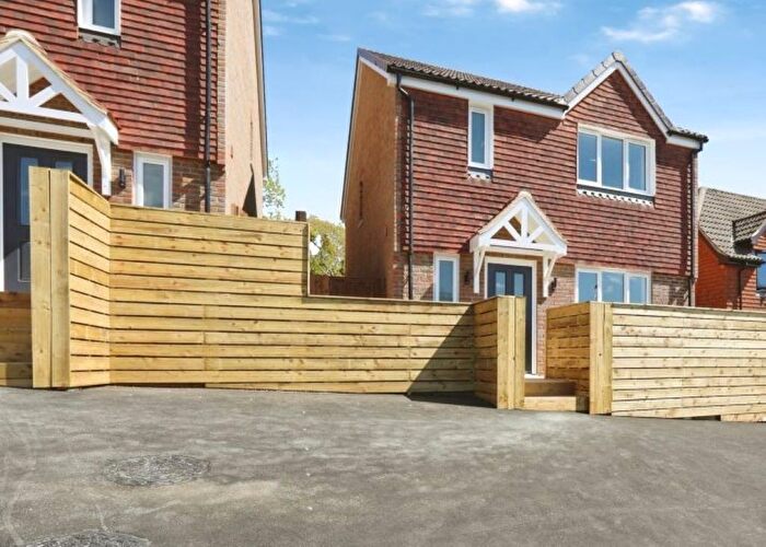 3 Bedroom Detached House For Sale In Hilders Farm Close, Crowborough, TN6