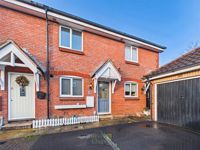2 Bedroom Terraced House For Sale In Handleys Chase, Laindon, Basildon, Essex, SS15