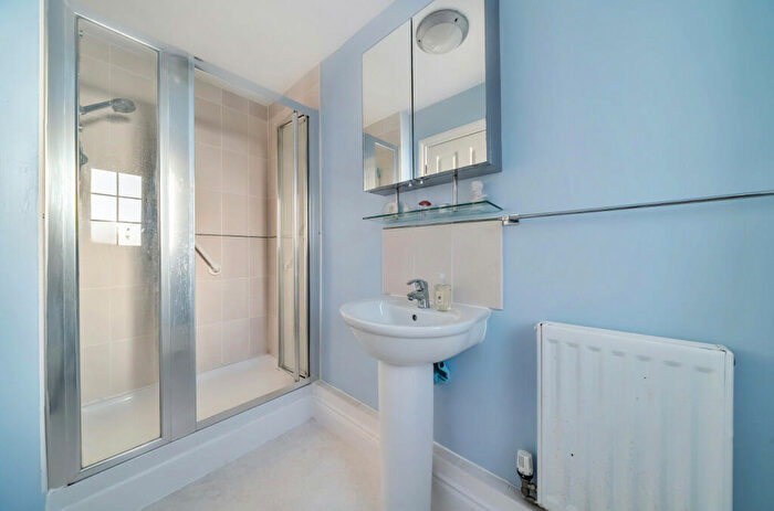 2 Bedroom Terraced House For Sale In Columbus Drive, Sarisbury Green, Hampshire, SO31