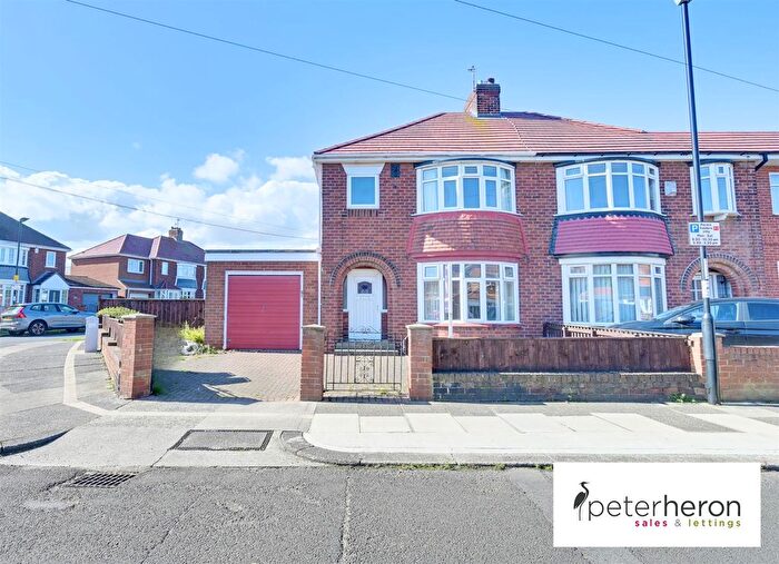 3 Bedroom Semi-Detached House For Sale In Kirkstone Avenue, Fulwell, Sunderland, SR5