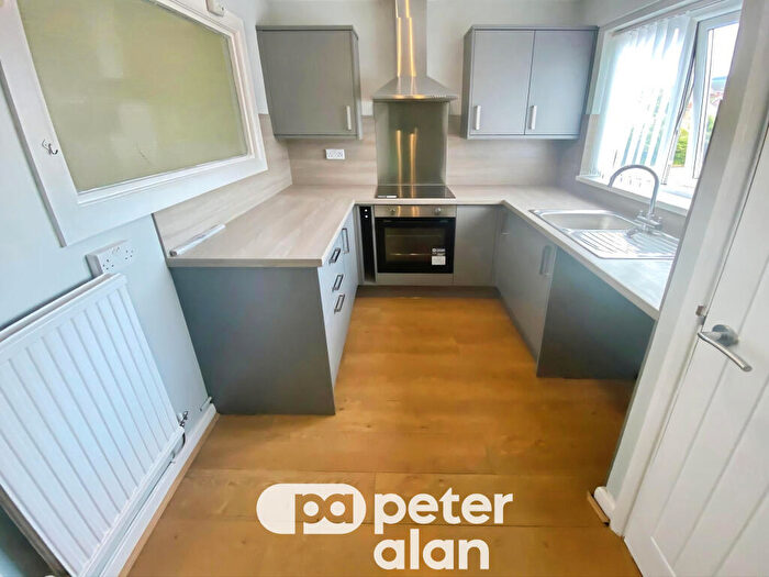 2 Bedroom Flat To Rent In Maes Brynna, CF44