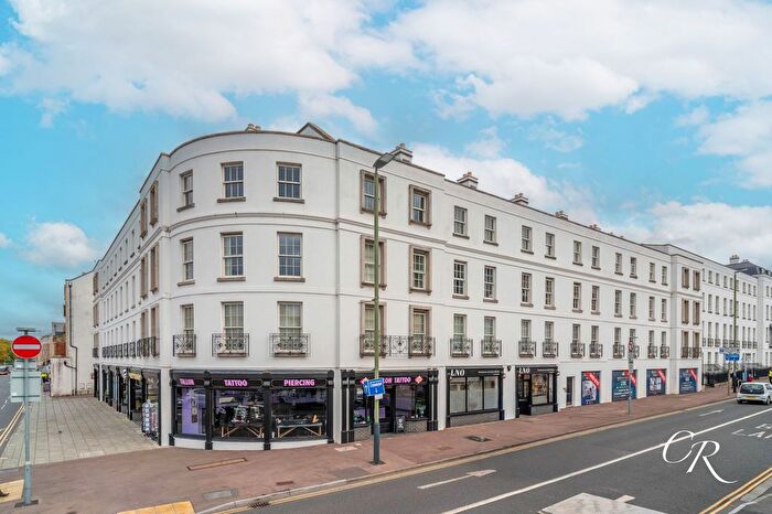 2 Bedroom Flat For Sale In Prince Regent Mews, Cheltenham Town Centre, GL52