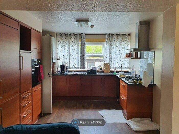 1 Bedroom Terraced House To Rent In Crispin Road, Bradville, Milton Keynes, MK13