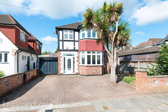 4 Bedroom House To Rent In Kneller Road, New Malden, KT3