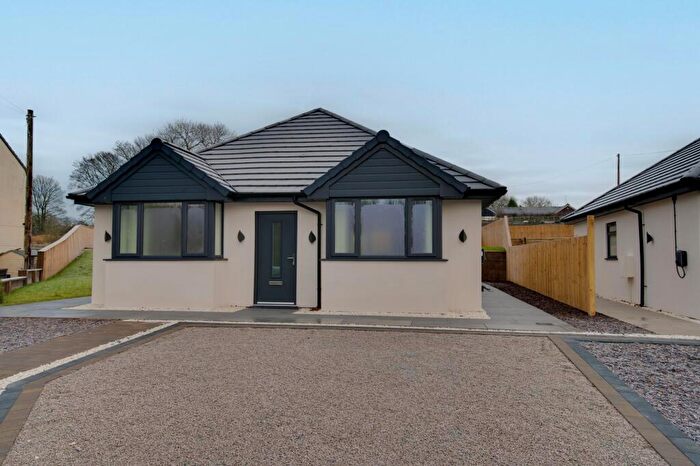 2 Bedroom Detached Bungalow For Sale In Liverpool Road East, Kidsgrove, ST7