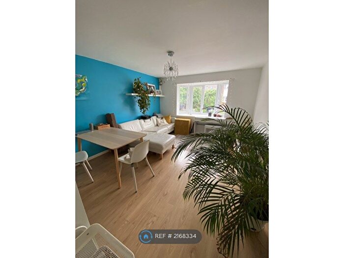 2 Bedroom Flat To Rent In London, London, N7